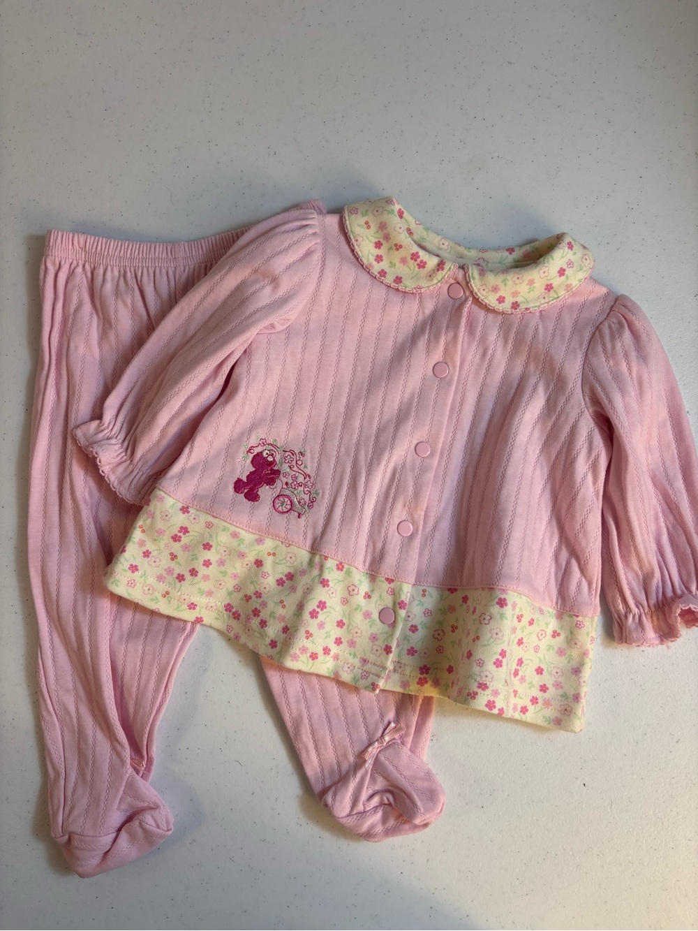 Sesame Street Y2K Baby Elmo 2 Piece Set Size 9 Months
